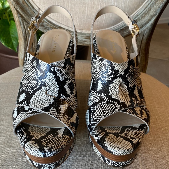 COLE HAAN Laci Platform Wedge Sandal - Picture 2 of 9